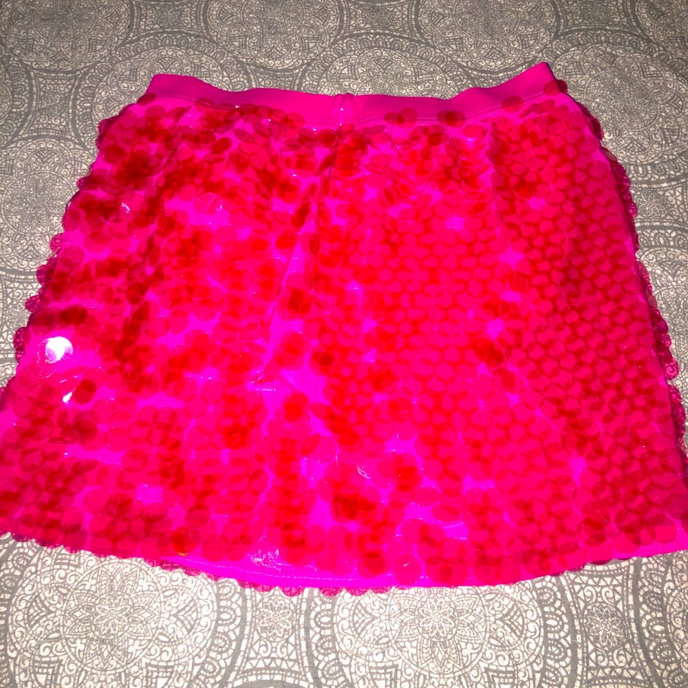Fun cute mini skirt!